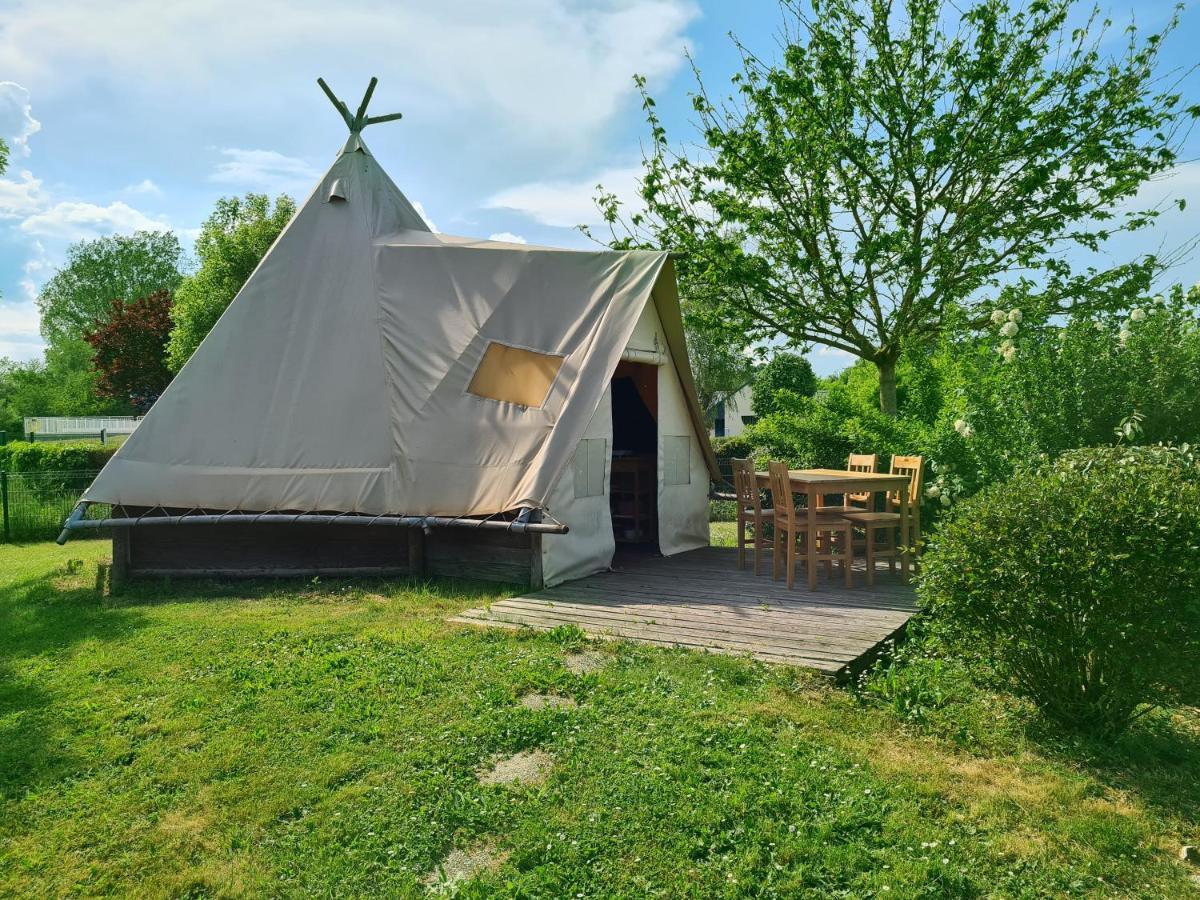 Resort & Camping - Val De Braye Besse-sur-Braye Ngoại thất bức ảnh